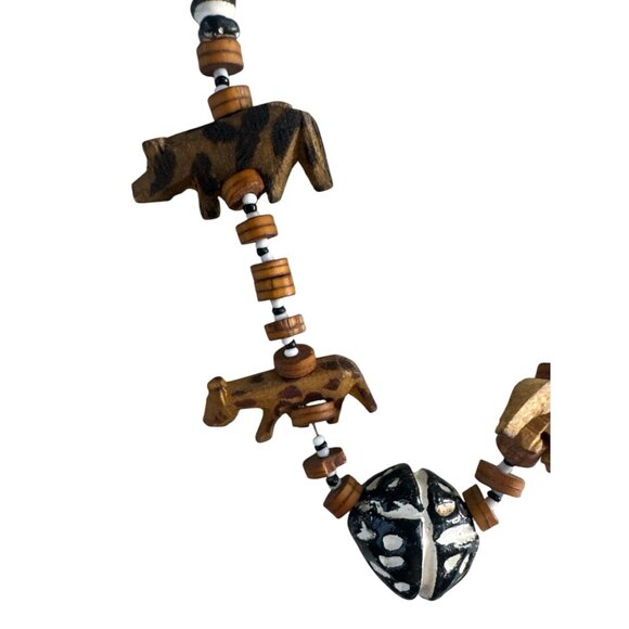 Hand-Carved African Animal Beaded Necklace With Wooden & Ceramic Beads Safari Th - Picture 2 of 6